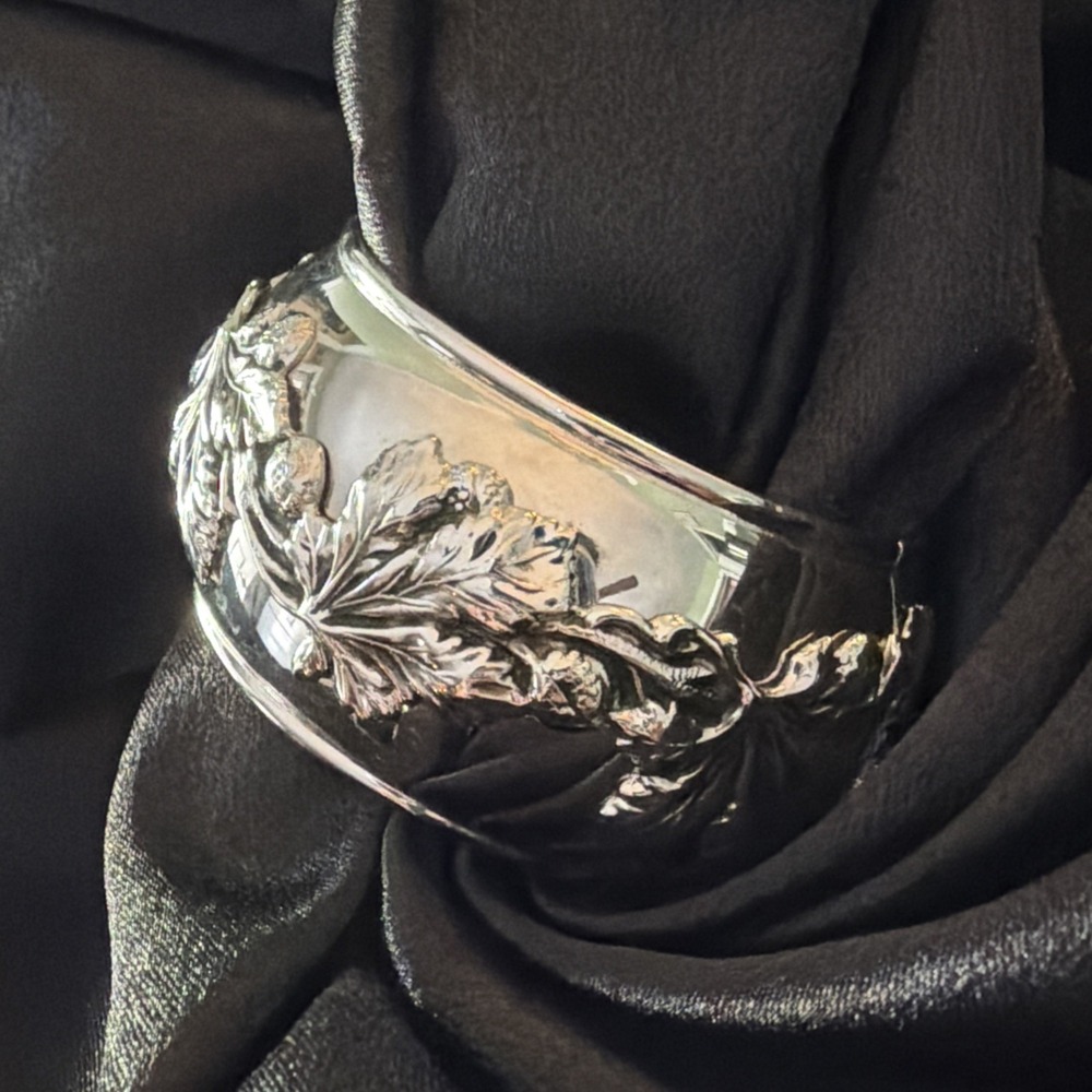 Vintage Whiting & Davis Silver Tone Wide Hinged Cuff Bracelet Floral Repousse